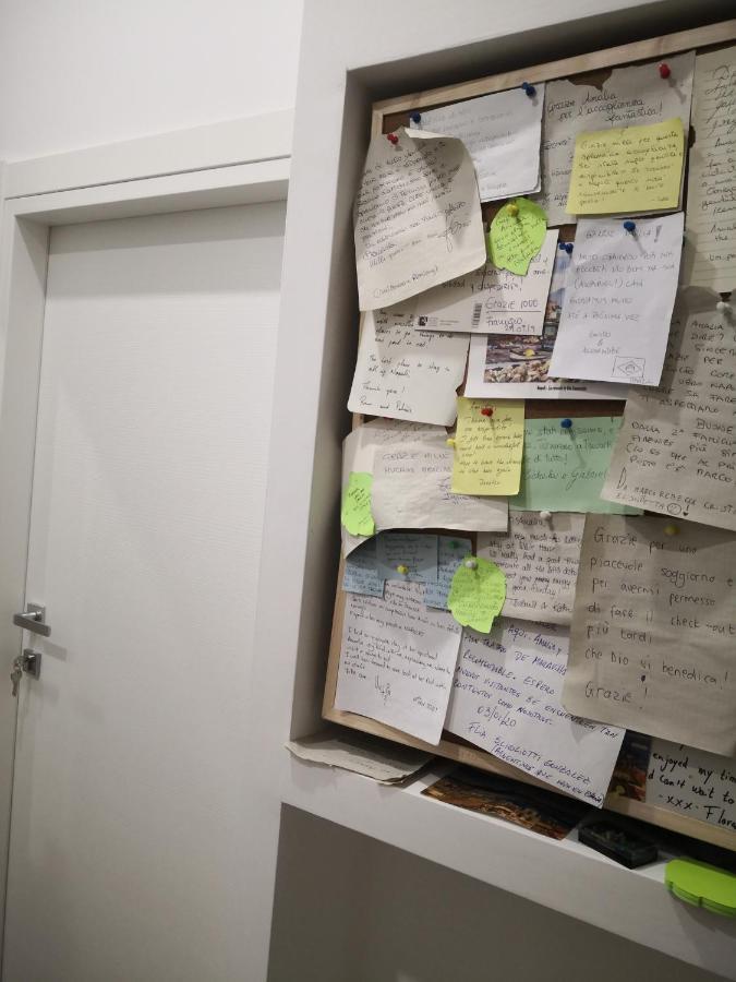 Il Centro Guest House Наполи Екстериор снимка