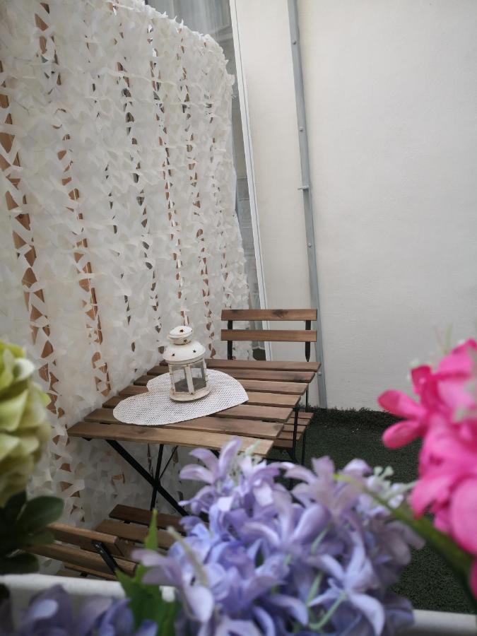 Il Centro Guest House Наполи Екстериор снимка