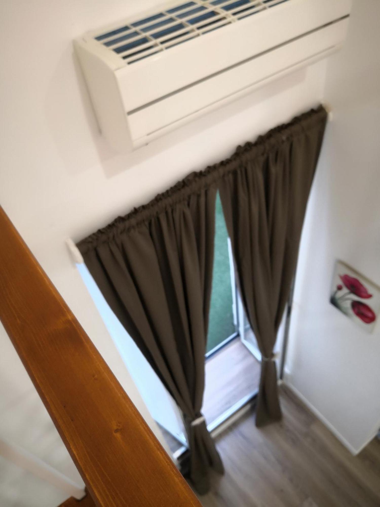 Il Centro Guest House Наполи Стая снимка
