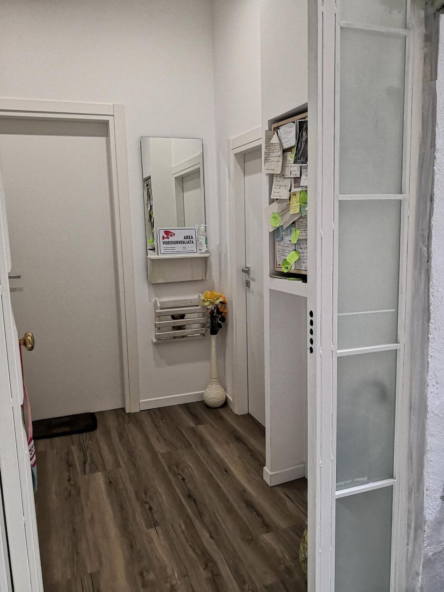 Il Centro Guest House Наполи Стая снимка