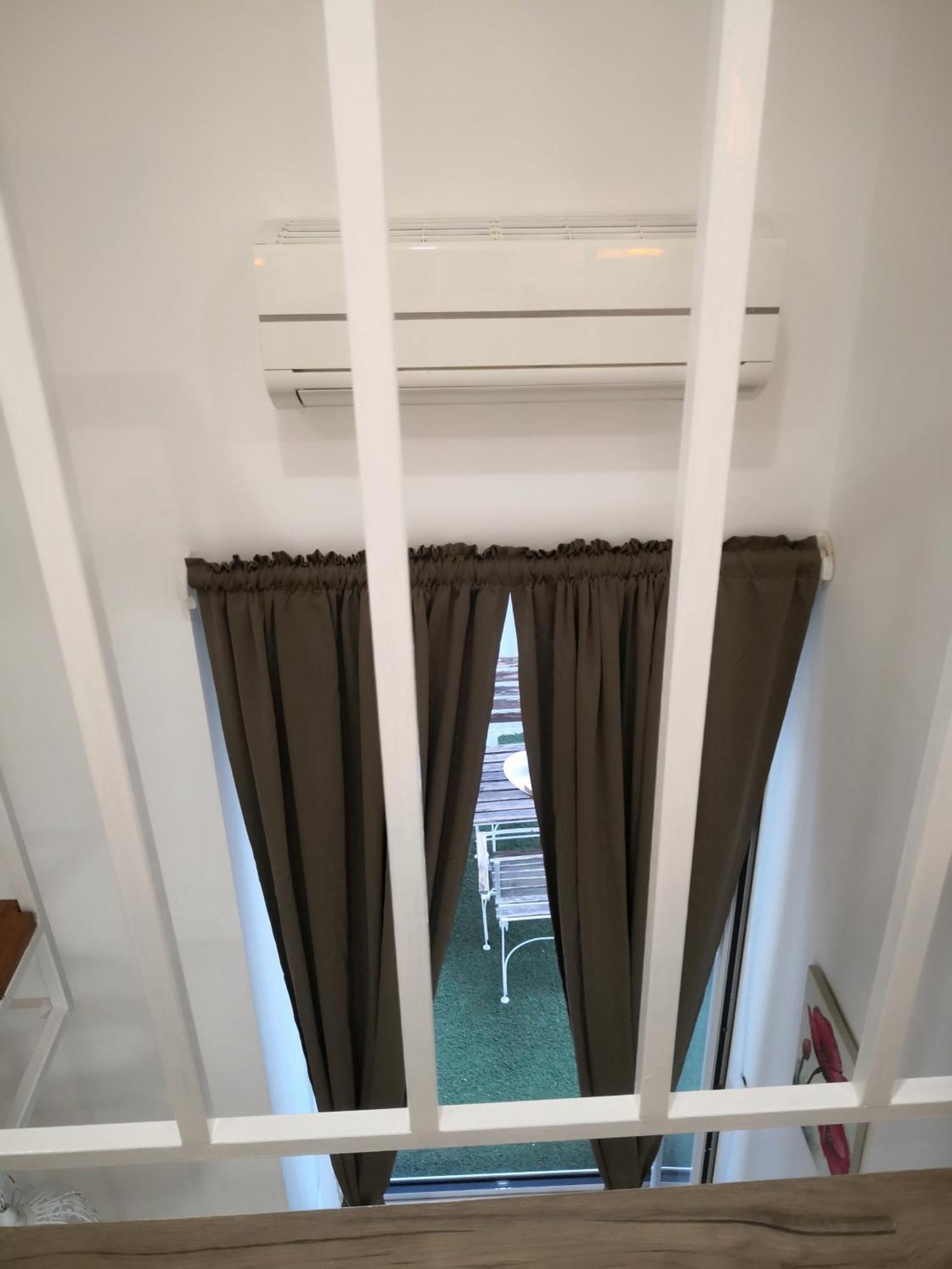 Il Centro Guest House Наполи Стая снимка